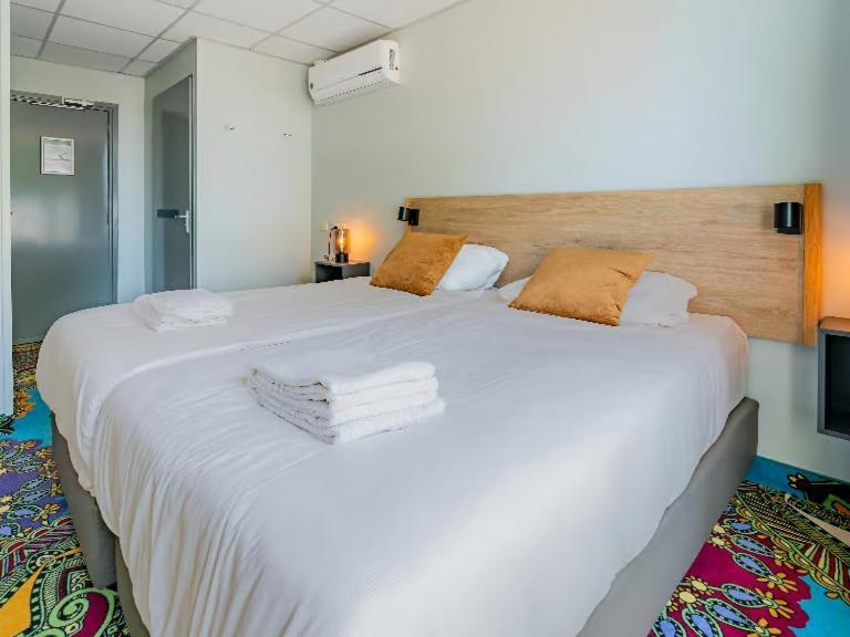 Strandhotel Wemeldinge Buitenkant foto